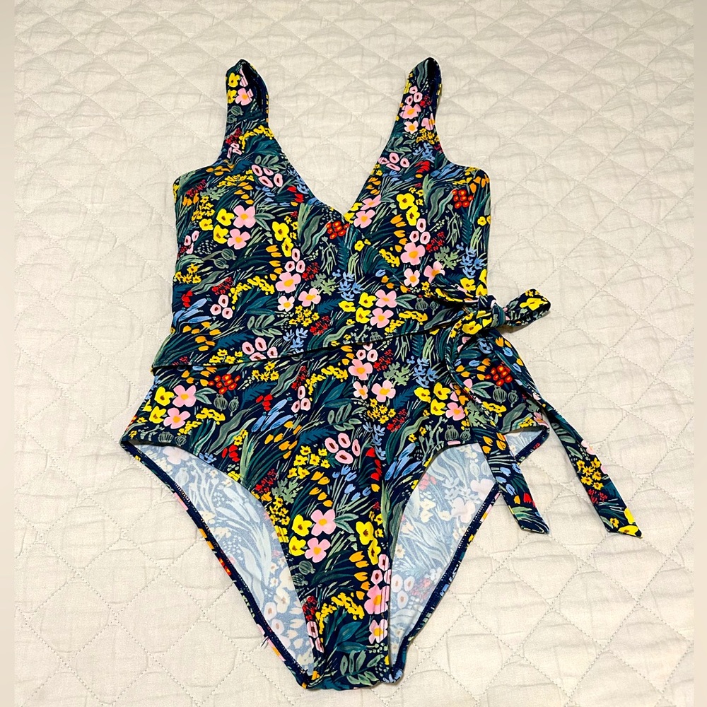 NEW SUMMERSALT & RIFLE one-piece swimsuit